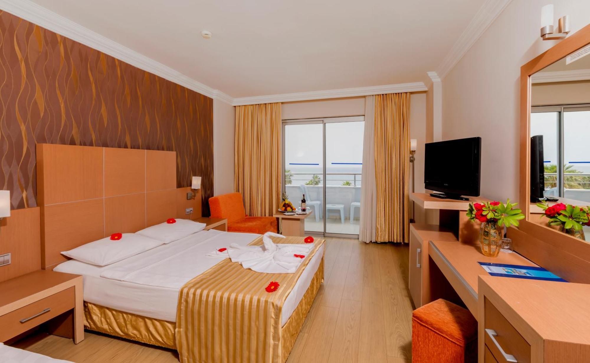 Holiday Garden Resort Okurcalar Luaran gambar